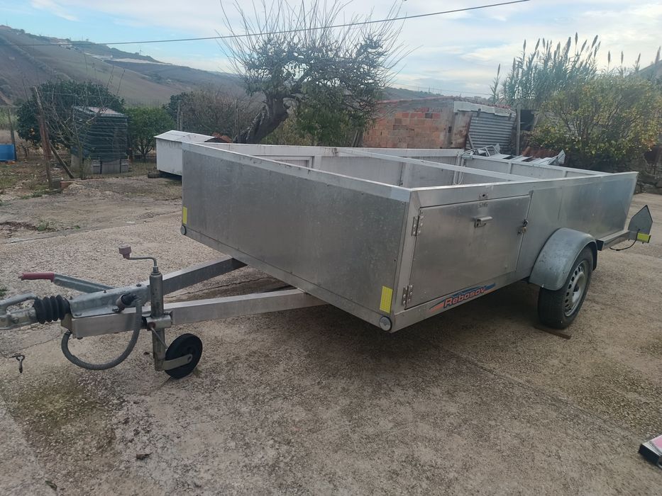 Atrelado Rebosov.  Todo em Alumínio