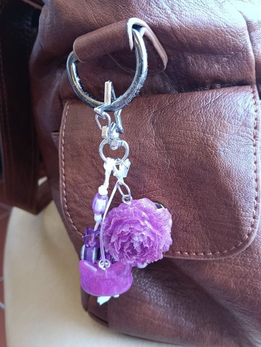 Bag charm artesanal FLOR acessórios para malas ou porta chaves