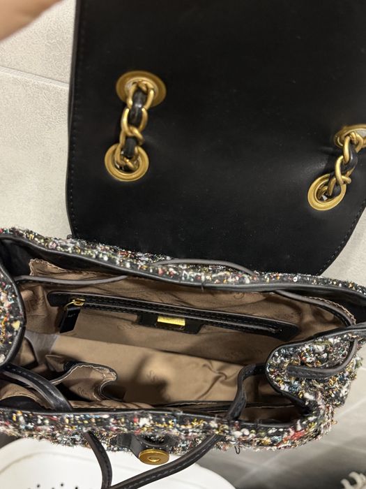 Рюкзак Guess на затяжках