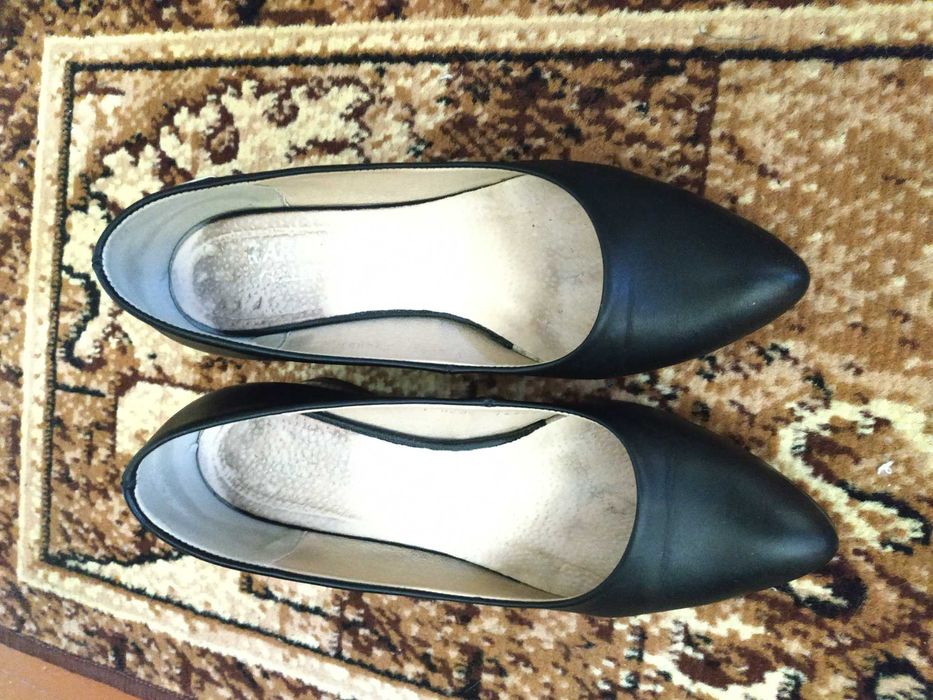 Туфлі жіночі 37 розмір