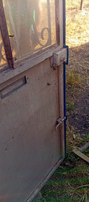 Porta Antiga em Ferro com Aro e Vidro - 200 x 95 cm