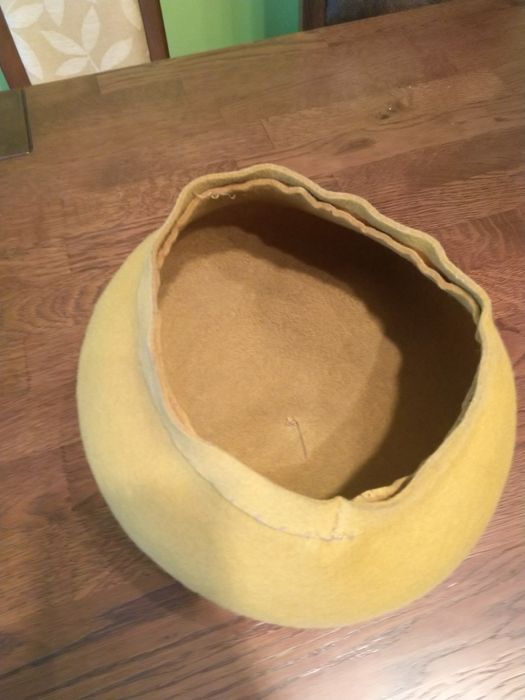 Beret damski z wełny