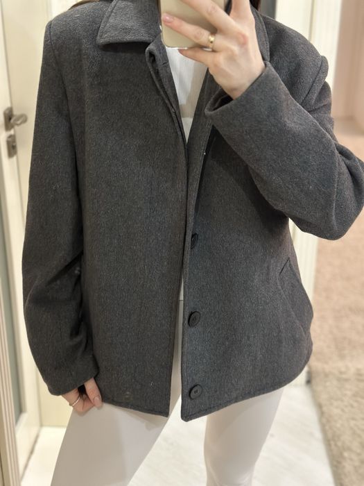 Піджаки-пальто теплі,є світліший і темніший