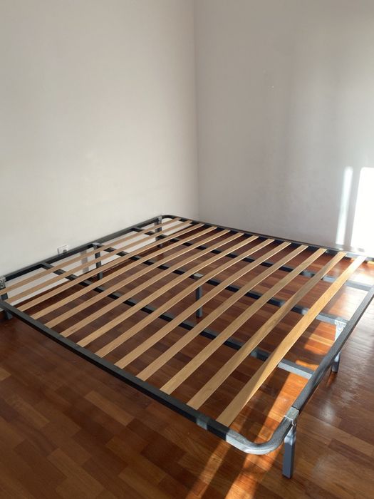 Colchão VALEVÅG (IKEA) e estrado
