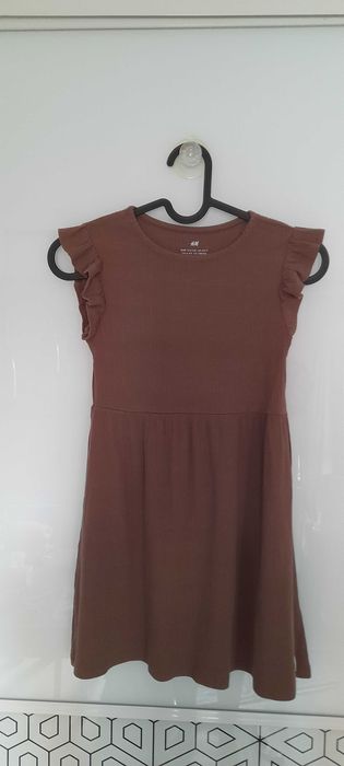 Czekoladowa sukienka dziewczęca H&M r. 122/128