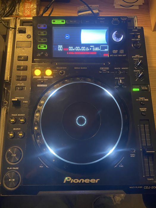 CDJs 2000 com flight cases incluidas (ler descrição)
