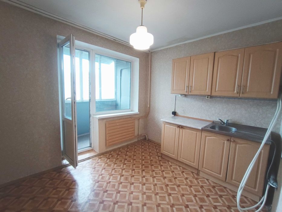 Продається квартира. М ДЕМІЇВСЬКА