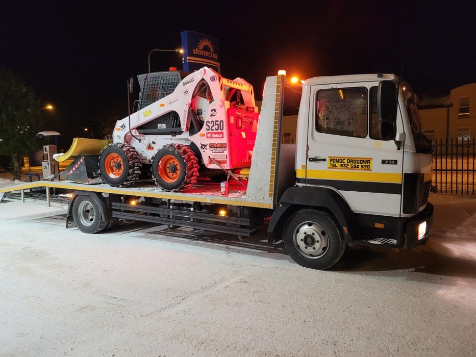 Pomoc  drogowa 24h/7 laweta transport maszyn budowlanych auto pomoc