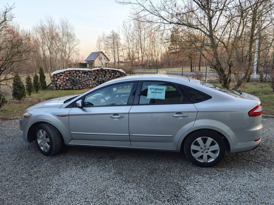 Ford  Mondeo 2.0  benzyna