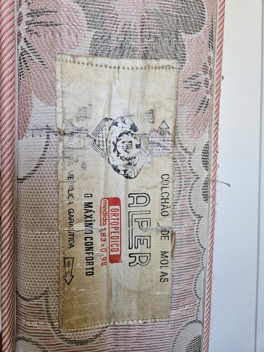 Colchão de molas64740213592962121