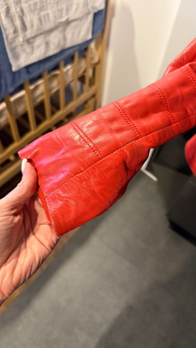 Косуха з натуральної шкіри розміру XS