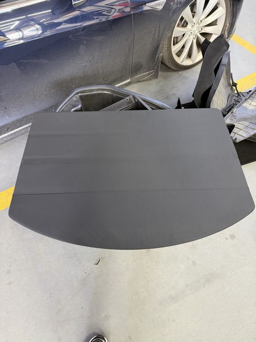 Полка багажника Tesla Model Y