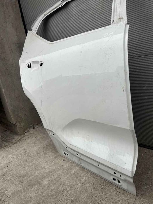 Volvo XC40 двері зад R