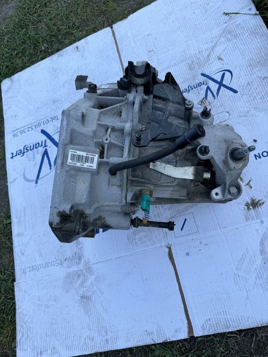 Skrzynia biegow JT4 004 maly przeb 8 tys renault dacia 1.0 tce