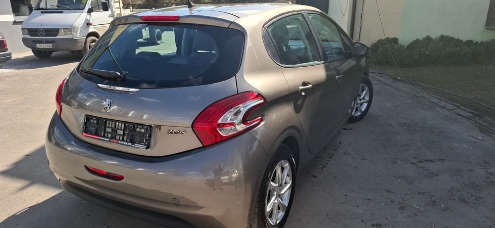 Peugeot 208 1.4 HDI