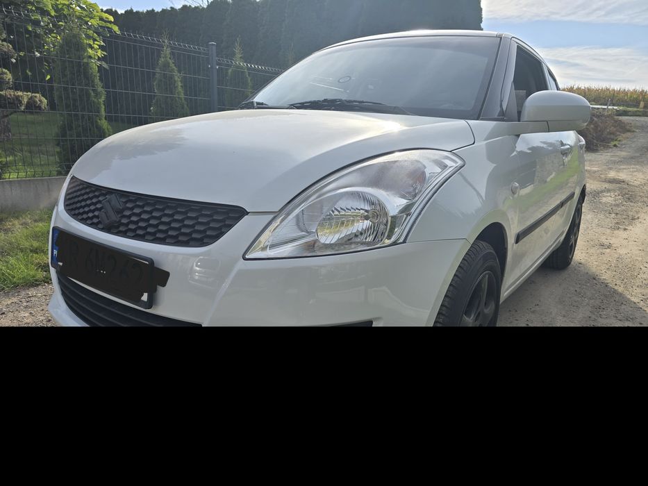 SUZUKI SWIFT biała perła