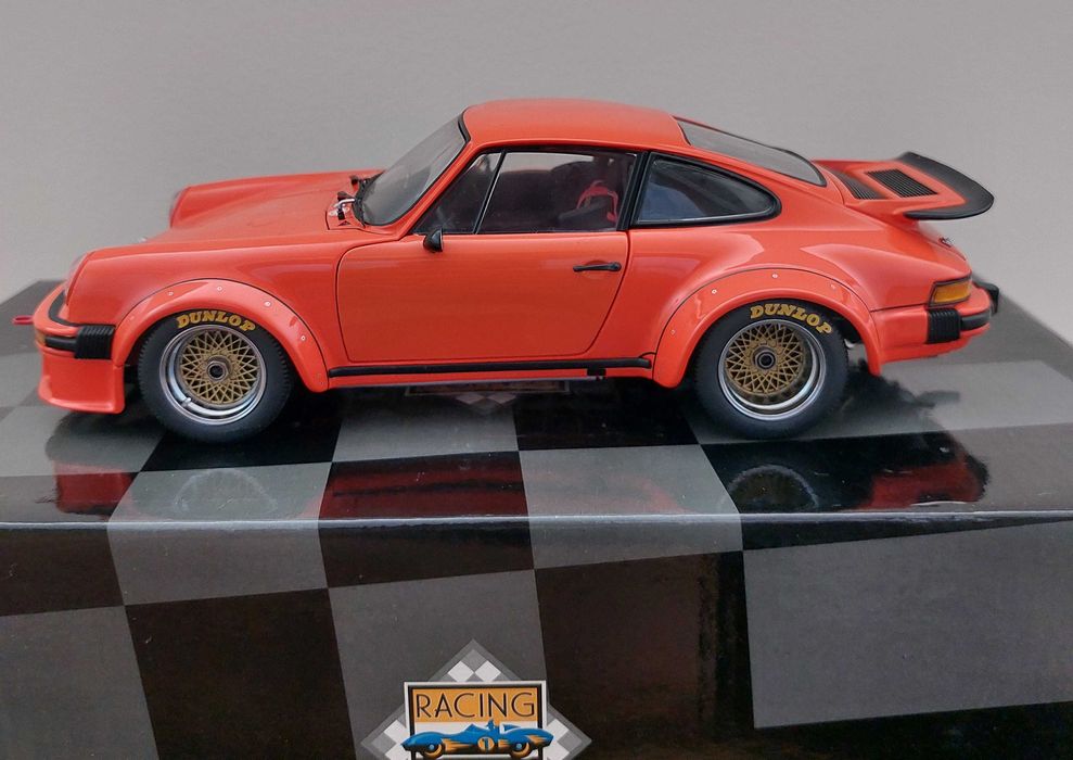レア EXOTOエグゾト 1/18 1976 Porsche 934 RSR EXOTO 1/18 ポルシェ