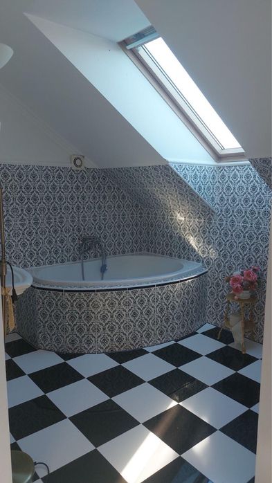 Продам 3х поверховий будинок з балконом і ділянкою на 5соток 137.2кв.м