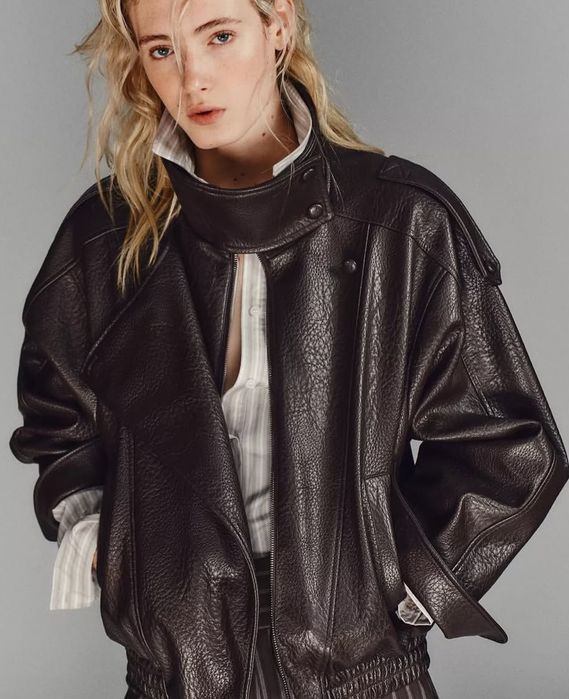 Жіноча коричнева куртка з ефектом шкіри від бренду Zara Xs,s