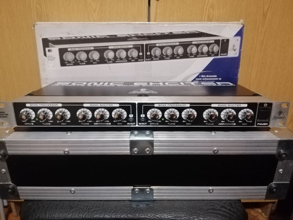 Behringer SONIC Exciter SX3040 процесор покращення стереозвуку 



Не