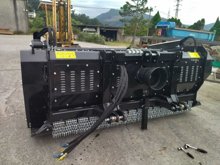 Kosiarka Bijakowa LEŚNA Mulczer Do Gałęzi Krzaków Ugorów ZEPPELIN 235