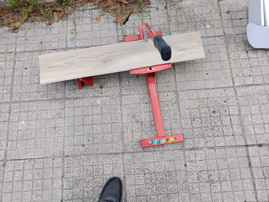 Guilhotina para corte chão vinil