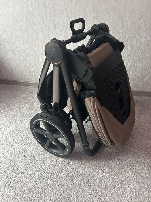 Продам коляску!! СРОЧНО! Состояние хорошое.