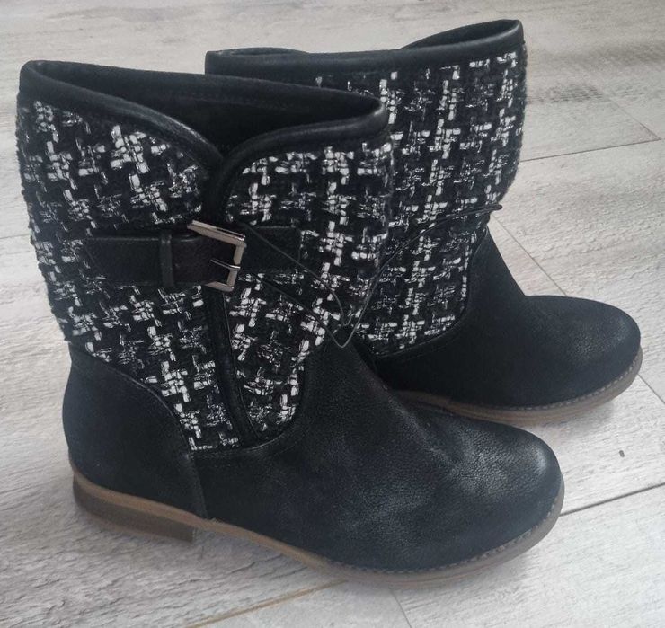 Buty, kozaki, botki czarne, damskie, z klamerką. Nowe, rozmiar 5
