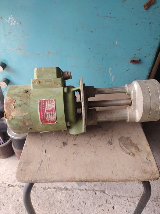 Продам насос центробежный для токарных станков.