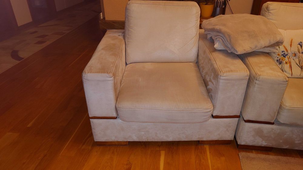 Wypoczynek 2 - Kanapy oraz  1 - Fotel