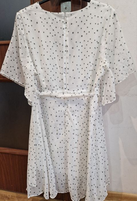 Sukienka Deezee M nowa, lekka, mgielka