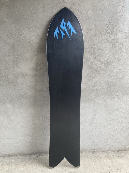 Сноуборд Jones Storm Chaser 147 (powder/freeride)