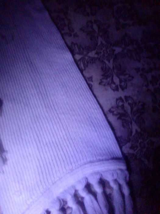 Зимова двойна захисна біла жіноча шапка з шарфиком в'язана