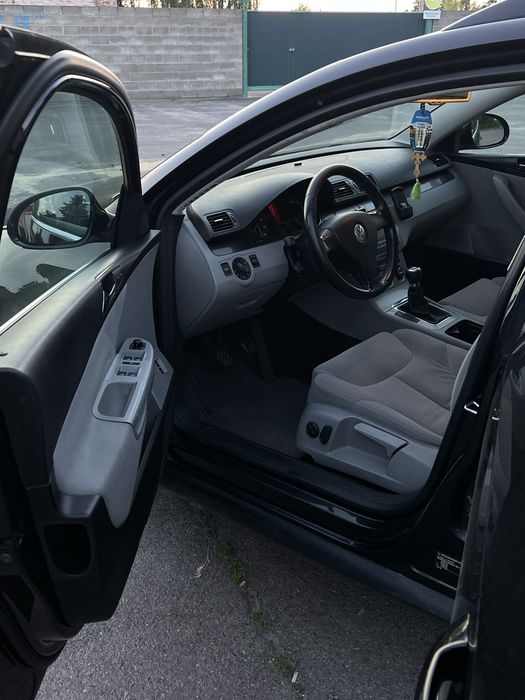 Автомобіль Volkswagen Passat b6 або  (ОБМІН)