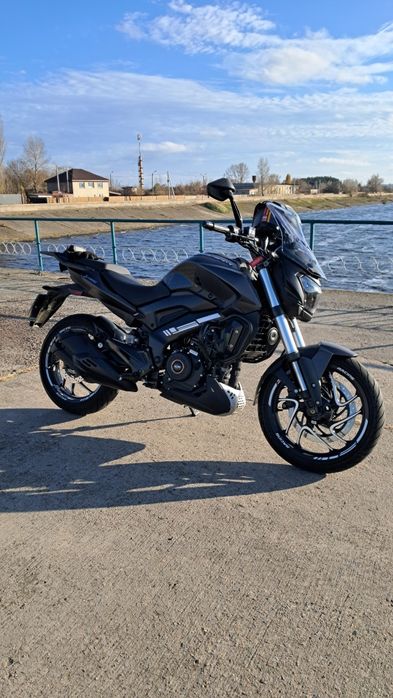 Bajaj dominar d400
