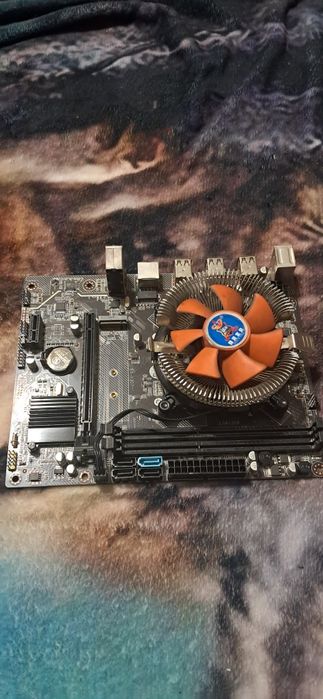 Материнская плата Intel X79 6-тиядерный