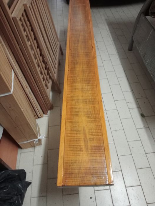 Banco de Jardim em Madeira Maciça