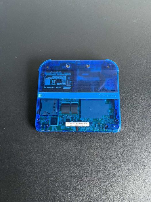 Nintendo 2DS Azul Cristal com 100+ Jogos
