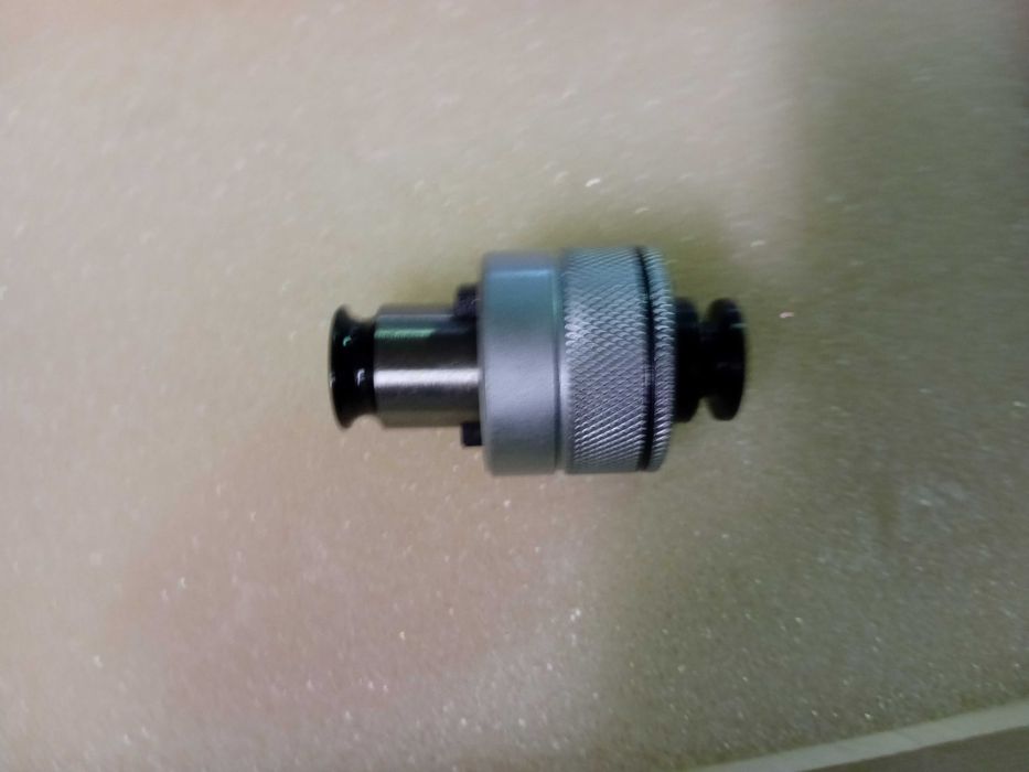 Cabeça de roscar com conjunto de mandris.Boa qualidade