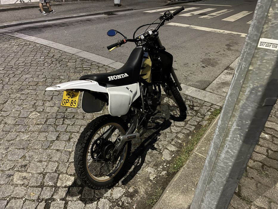 Vendo/Troco Honda CRM 50R
