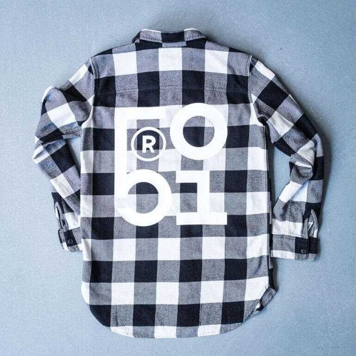 Wydruki DTF i kubków – odzież robocza, gadżety reklamowe, prezenty