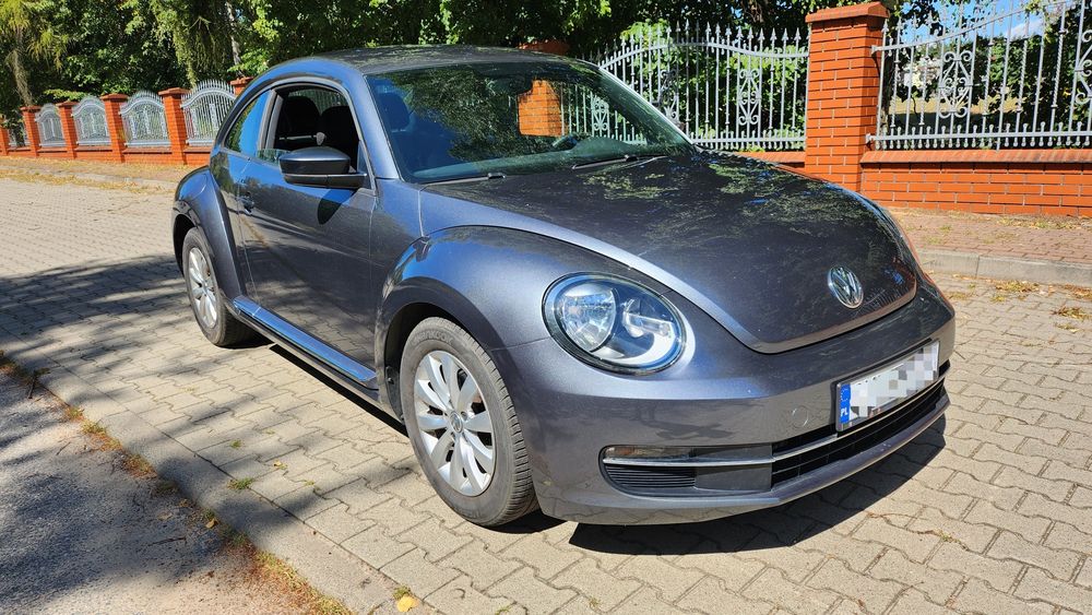 Volkswagen Beetle 2.5 benzyna R5 170 km 2013 rok | Okazja | Skóra