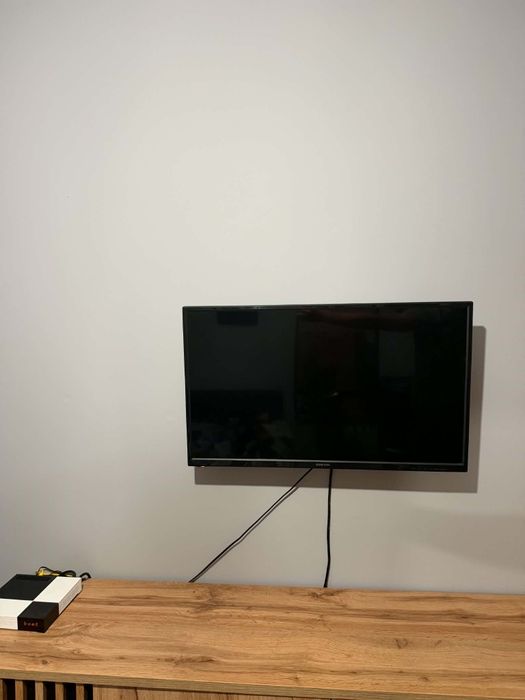 Telewizor Manta 32
