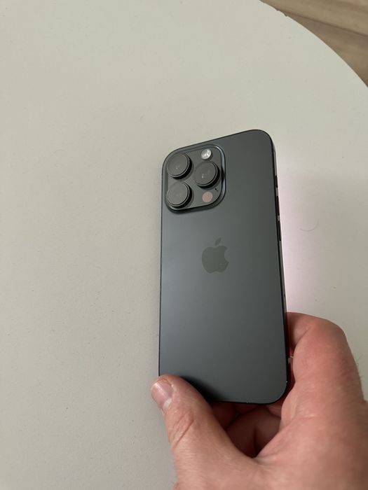 iphone 16 pro 128 gb black ideał bat 90% komplet