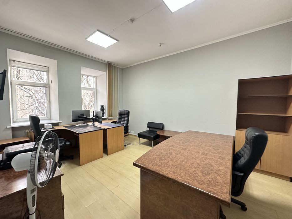 Без %! Оренда офісу з меблями в центрі, вул. Костельна (70 кв.м.)