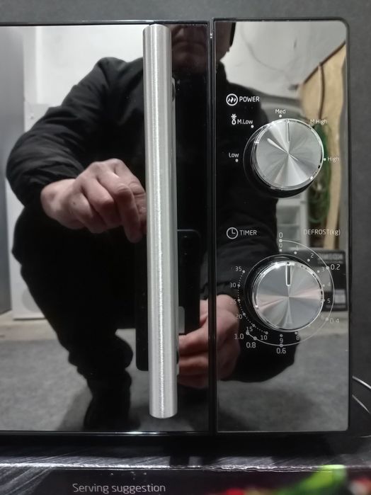 Мікрохвильовка KOENIC