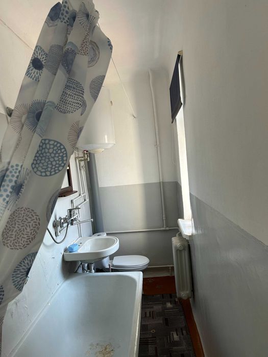 Сдам 2-х кімн.кв. ул. Запорізьких козаків (кол.Кутузова, кафе Хуторок)