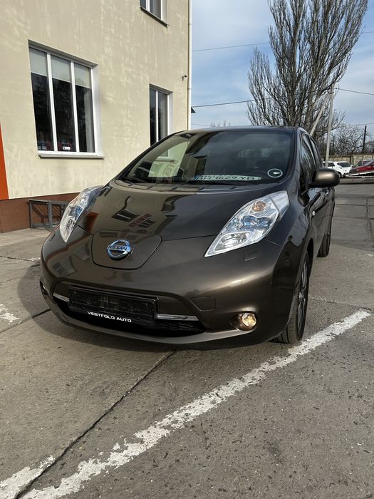 Nissan Leaf Tekna 30 kW