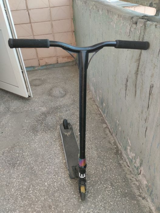 Трюковой самокат Longway Summit 2K19 Pro Scooter (Neochrome