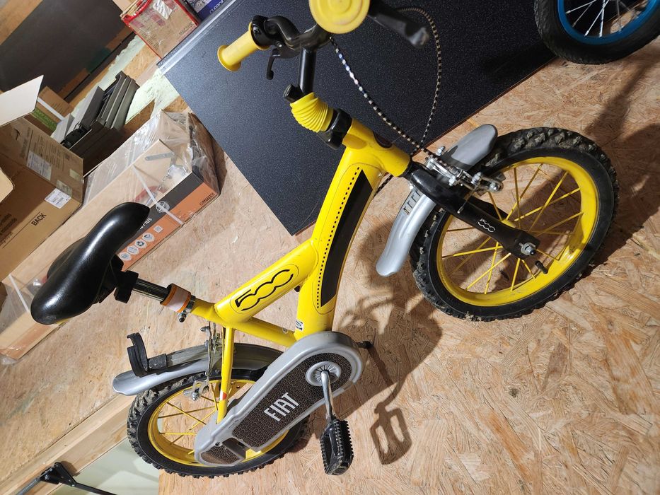 Rower  dla dziecka super stan  fiat 500  dodatkowe boczne kolka